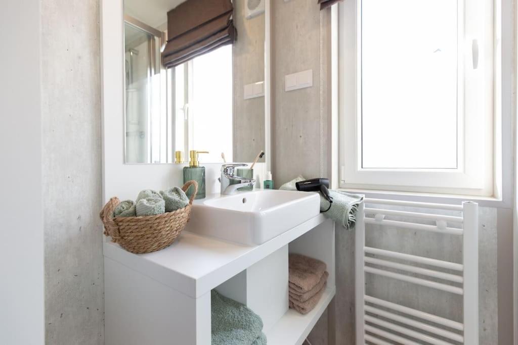 Appartamento Gemuetliches, Voll Ausgestattes Tiny House Vilseck Esterno foto