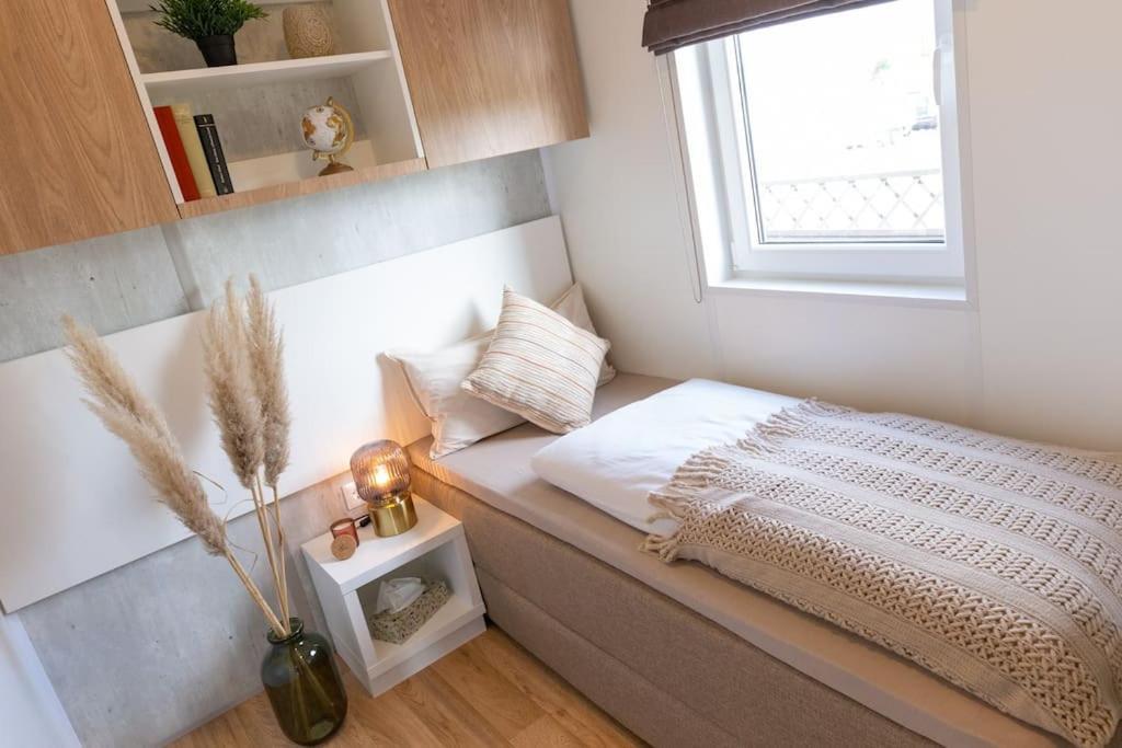 Appartamento Gemuetliches, Voll Ausgestattes Tiny House Vilseck Esterno foto